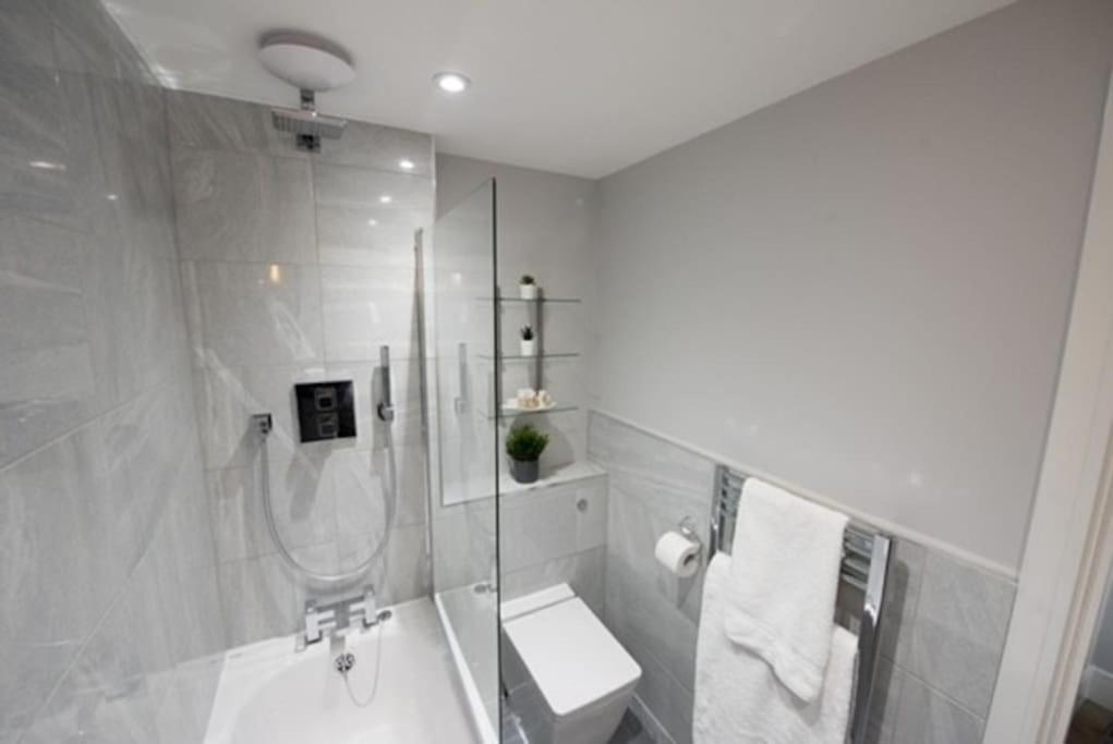 Beautiful, Spacious 1 Bed Flat Μπρέντγουντ Εξωτερικό φωτογραφία