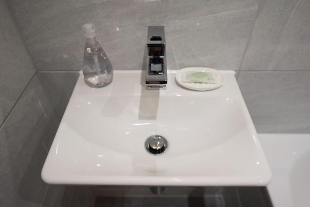 Beautiful, Spacious 1 Bed Flat Μπρέντγουντ Εξωτερικό φωτογραφία